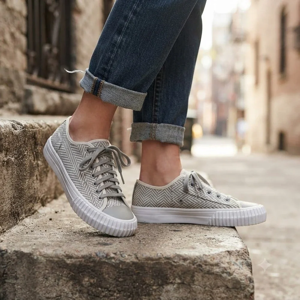PF Flyers Center Lo Size 10.5 Womens Grey Herringbone Canvas Sneakers